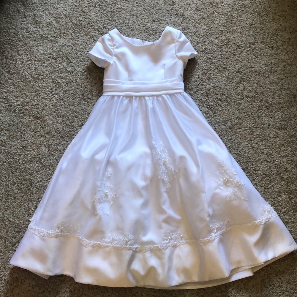 Lilacs and Pearls Girls White Tulle Gown